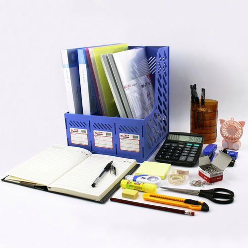 求一组办公场景照片 求一组办公场景照片